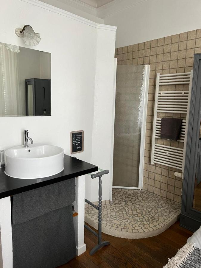 אלברטוויל Les Chambres De Pauline Avec Spa Et Climatisation מראה חיצוני תמונה